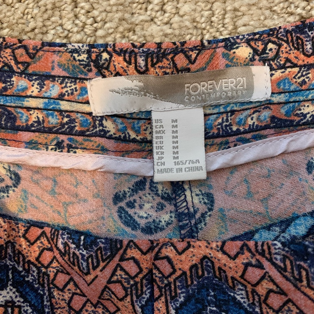 Patterned shorts! - Picture 2 of 2